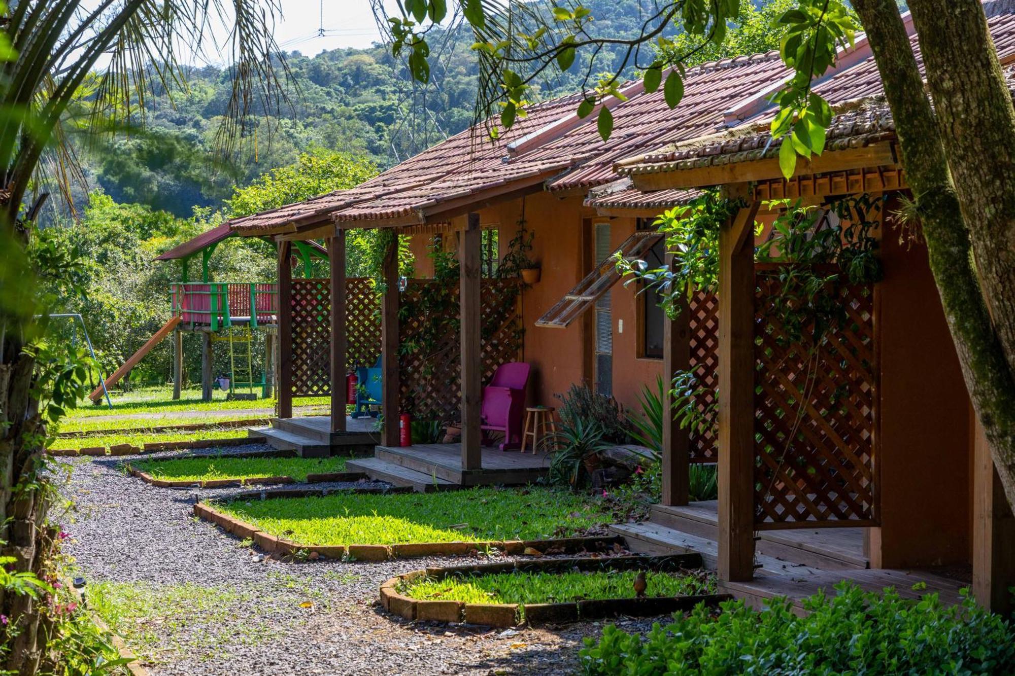 Sitio Pe Na Terra - Retiros E Hospedagens Hotell Novo Hamburgo Exteriör bild